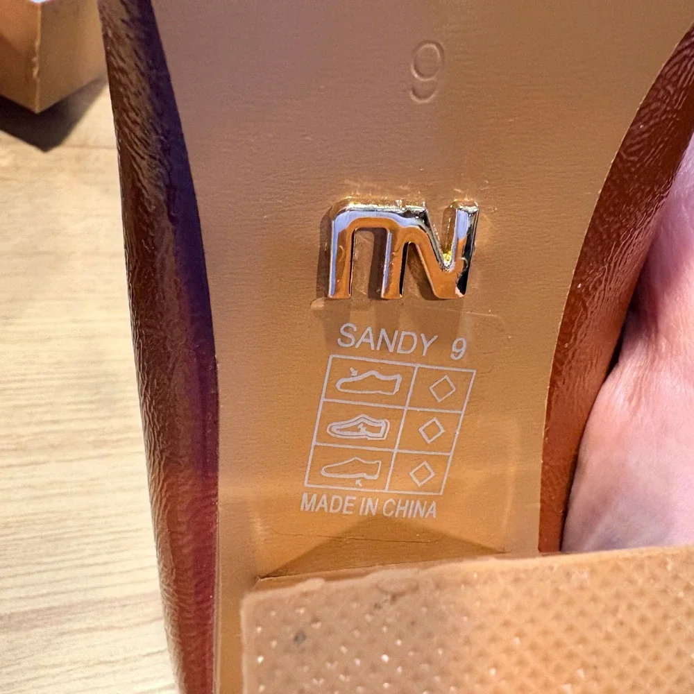 Ninety Union Womens Brown Colorblock Patent Geometric Block Heel Square Toe Pump